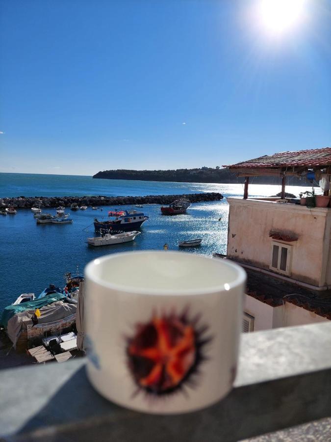 Apartamento La Terrazza Di Maria Procida Exterior foto