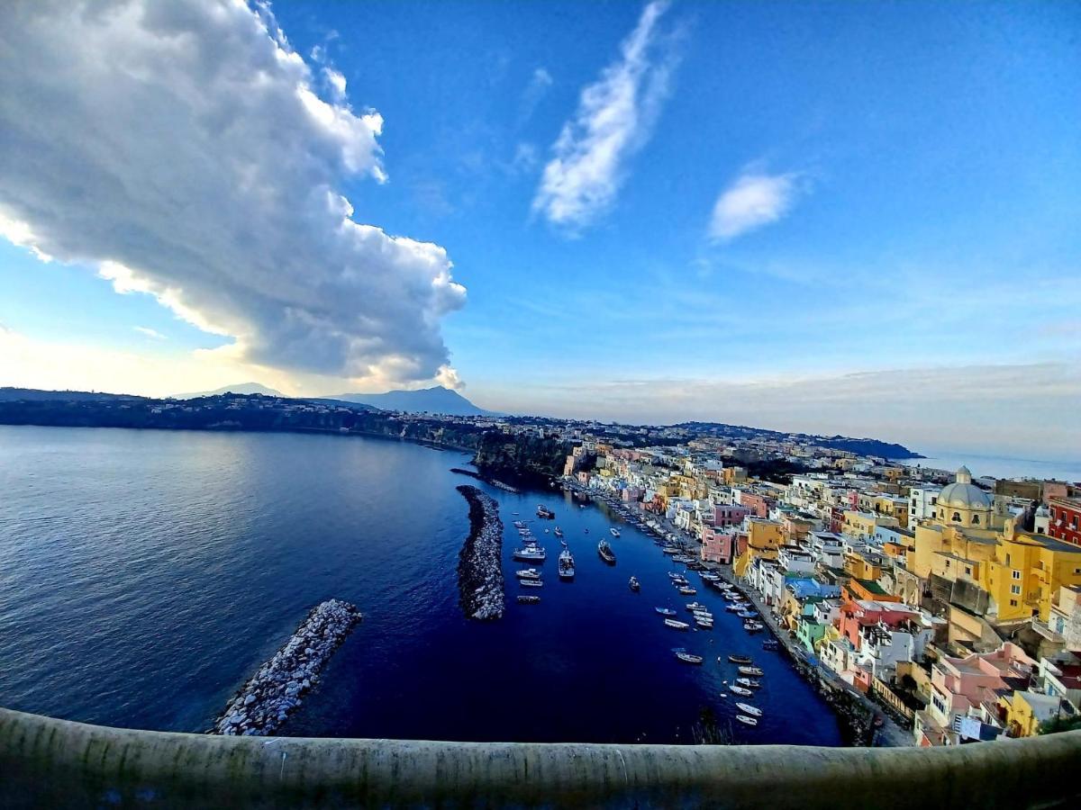 Apartamento La Terrazza Di Maria Procida Exterior foto